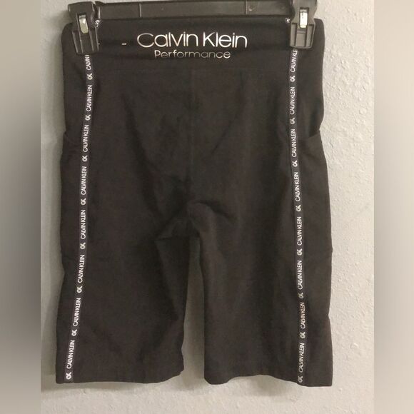 290. Calvin Klein biker shorts with pockets size XS - Picture 2 of 4